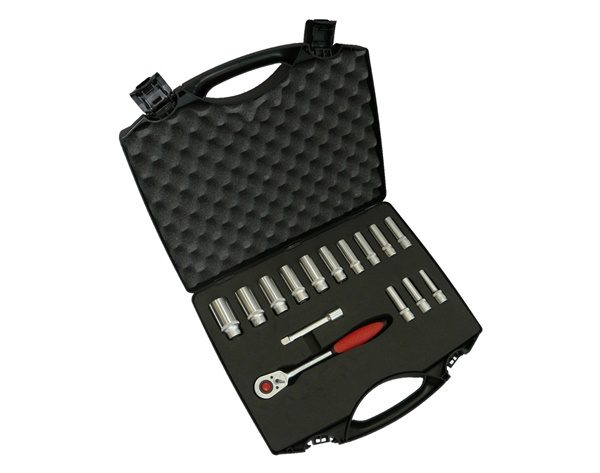 0039/200001 Deep reach socket set 30mm complete with ratchet handle and extension bar.